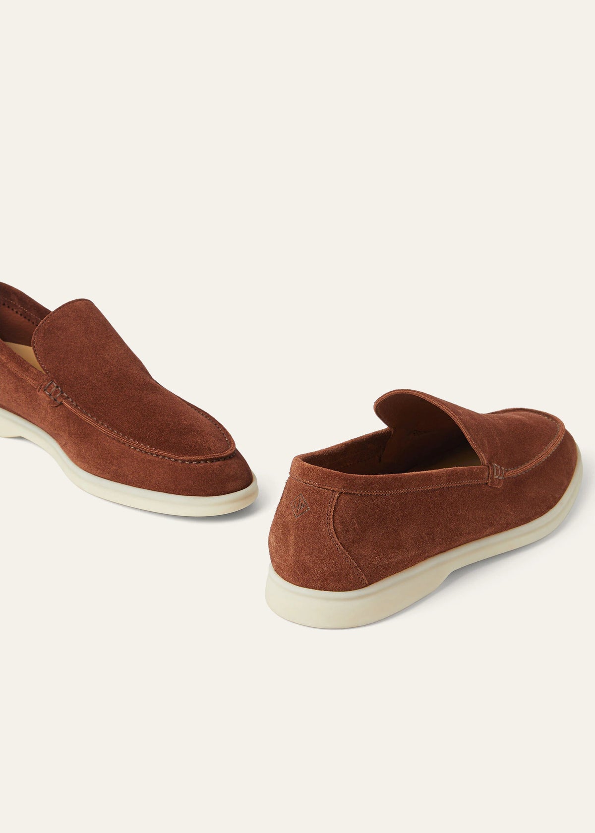 Mocassim Summer Walk
