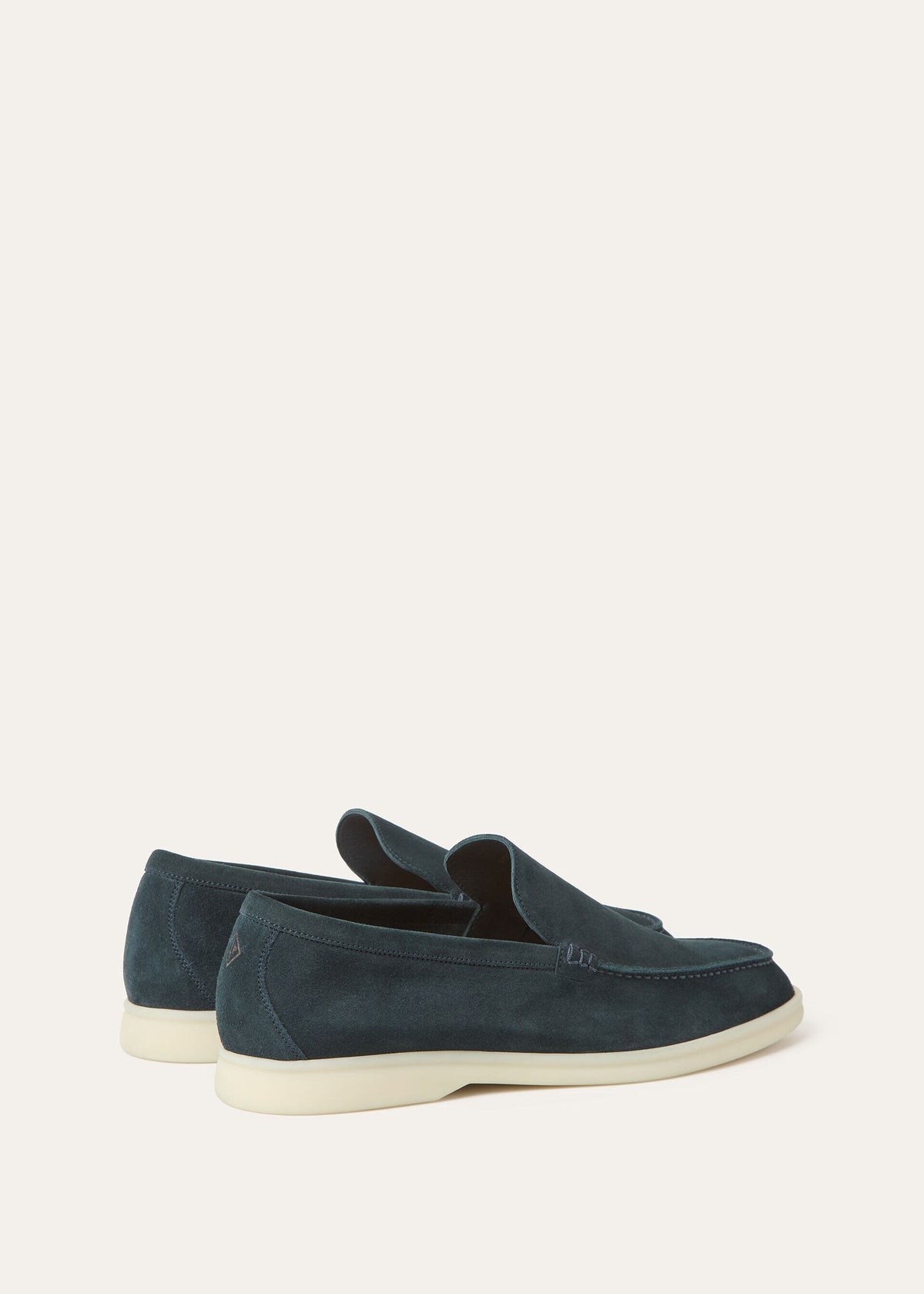 Mocassim Summer Walk
