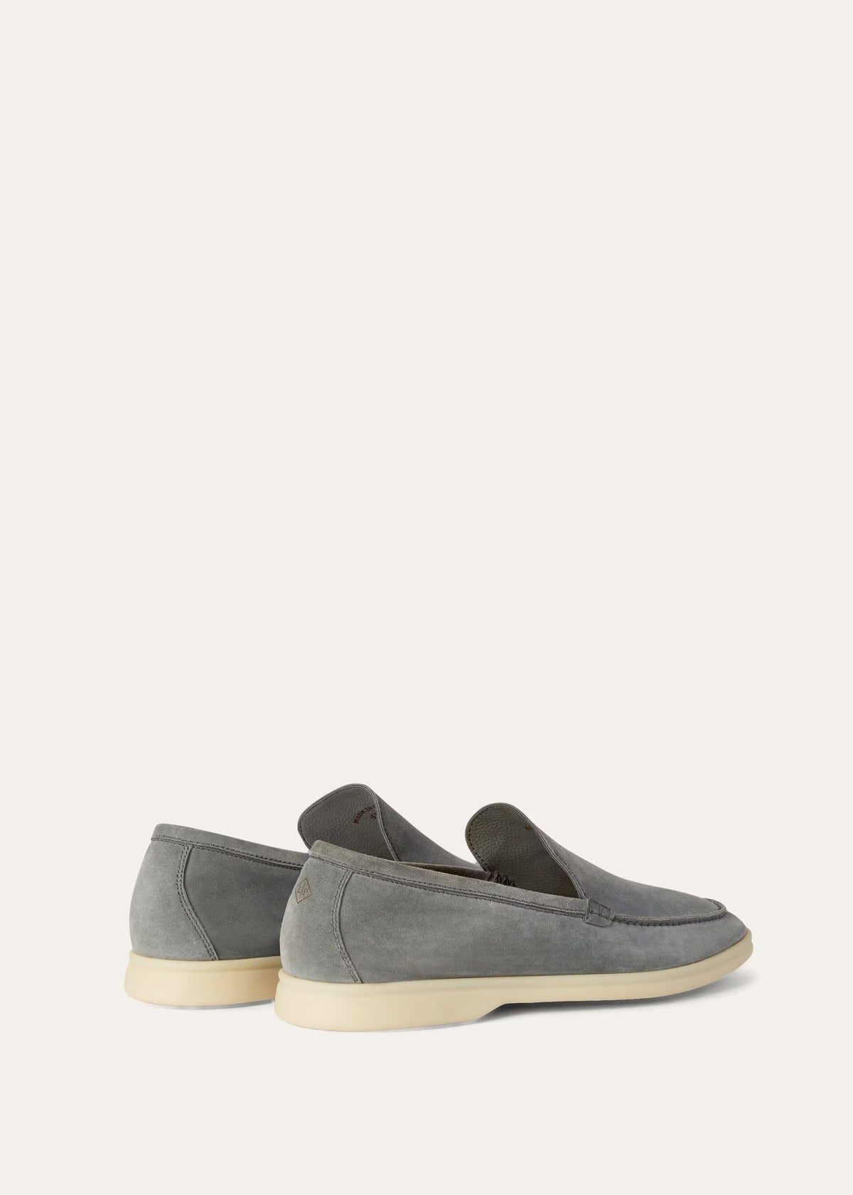 Mocassim Summer Walk