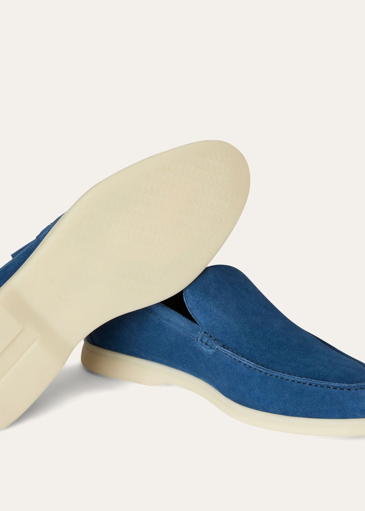 Mocassim Summer Walk