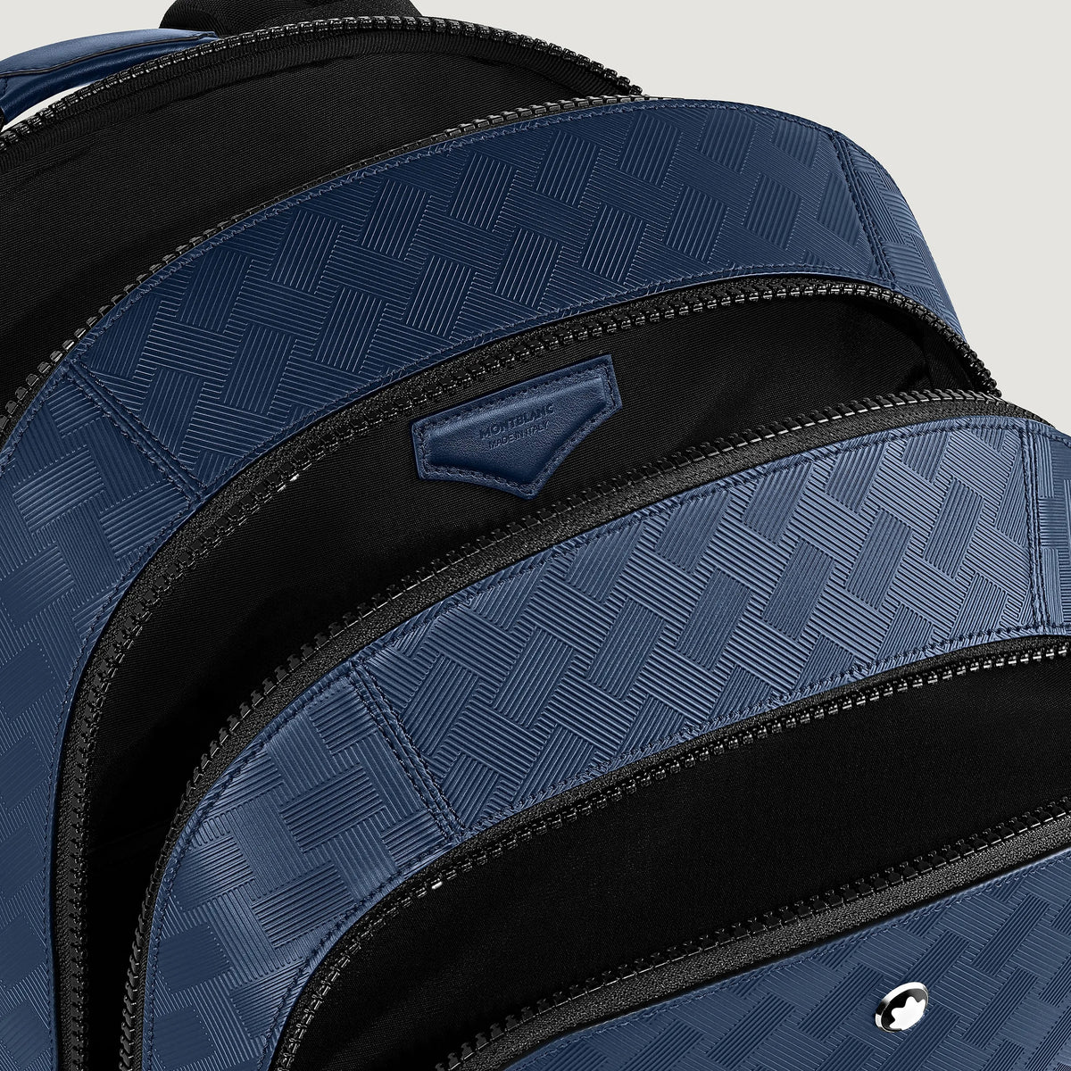 Mochila Extreme 3.0 Média com 3 Compartimentos -  Montblanc