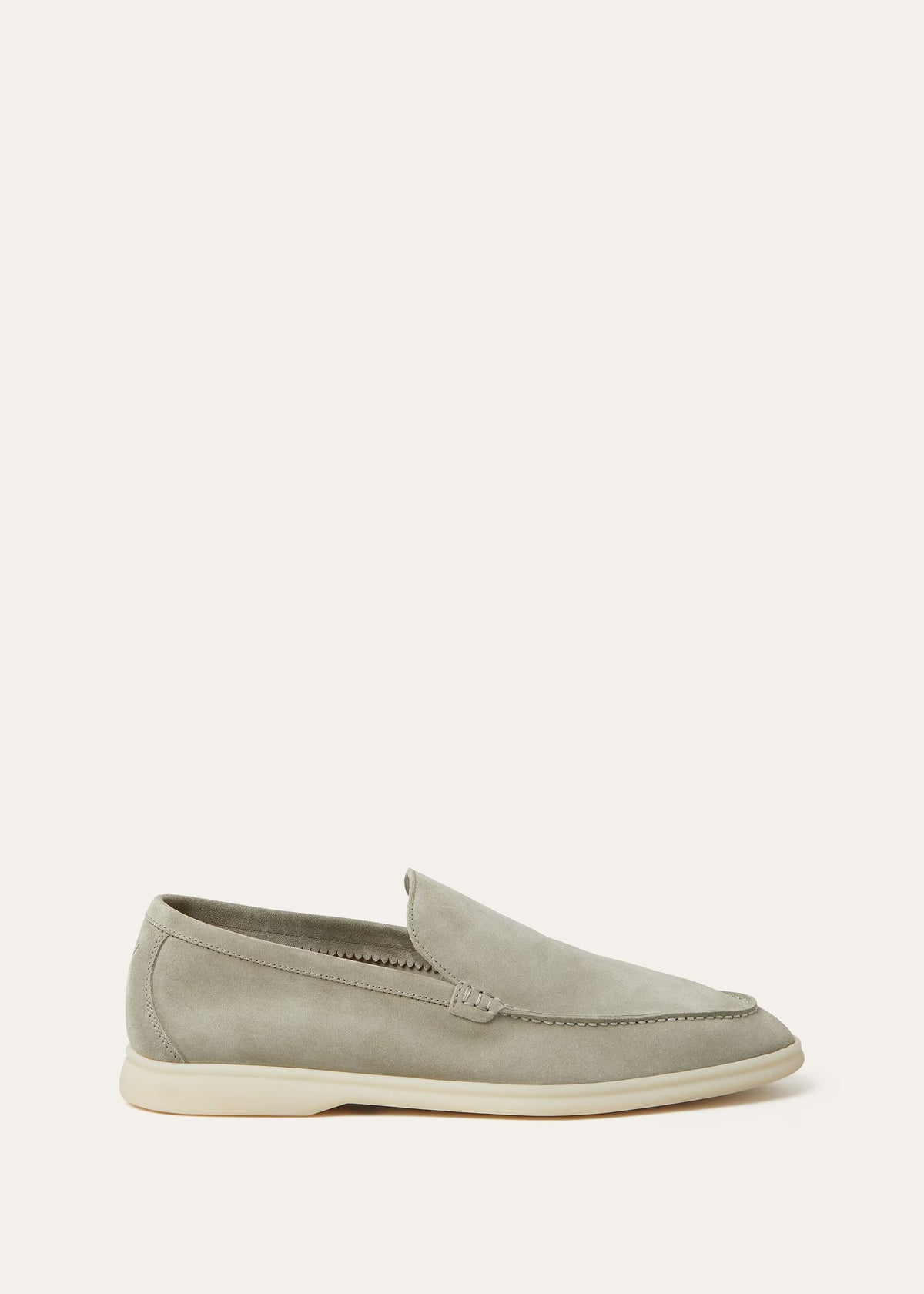Mocassim Summer Walk