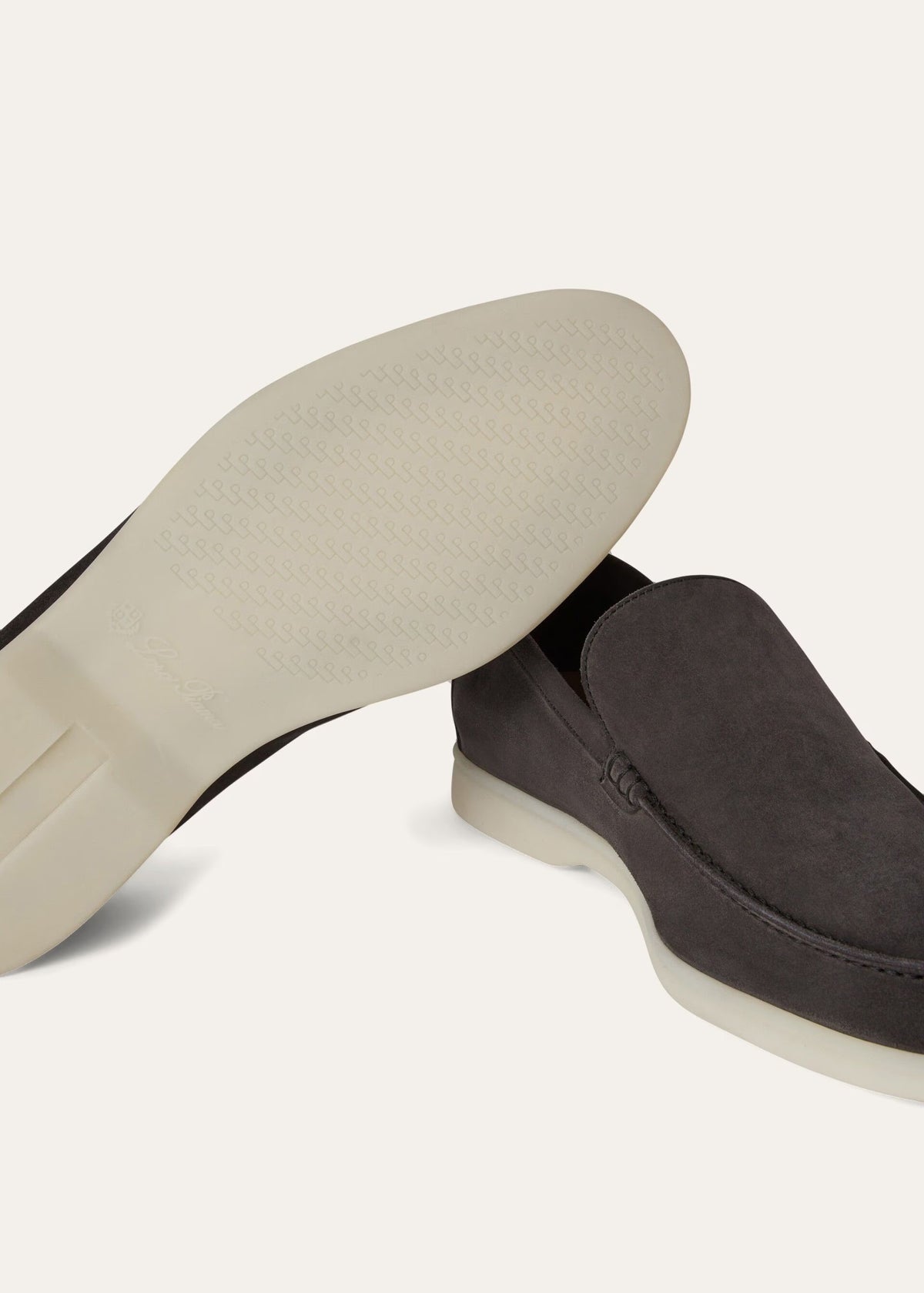 Mocassim Summer Walk