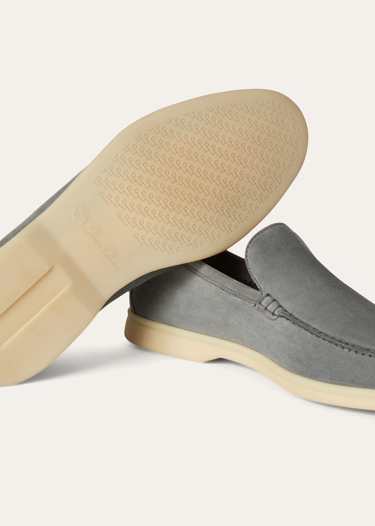 Mocassim Summer Walk