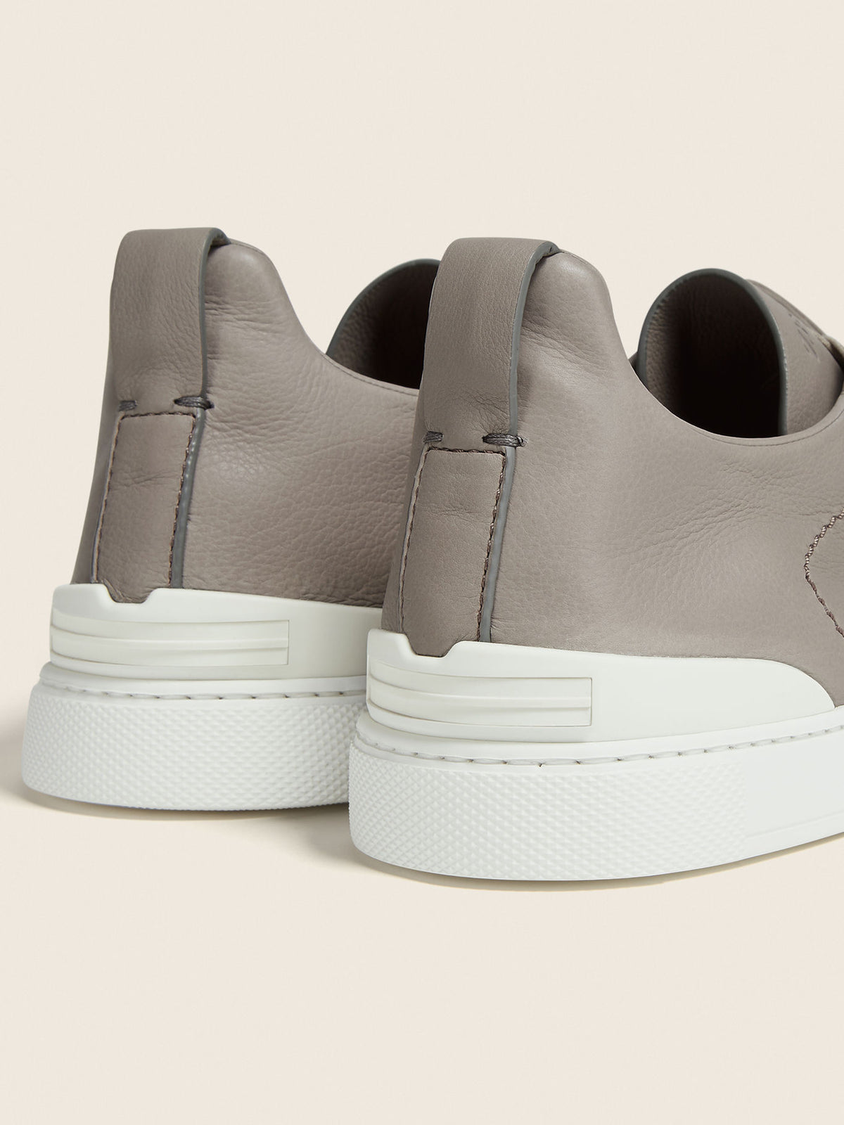 Zegna Triple Stitch SECONDSKIN cinza-claro