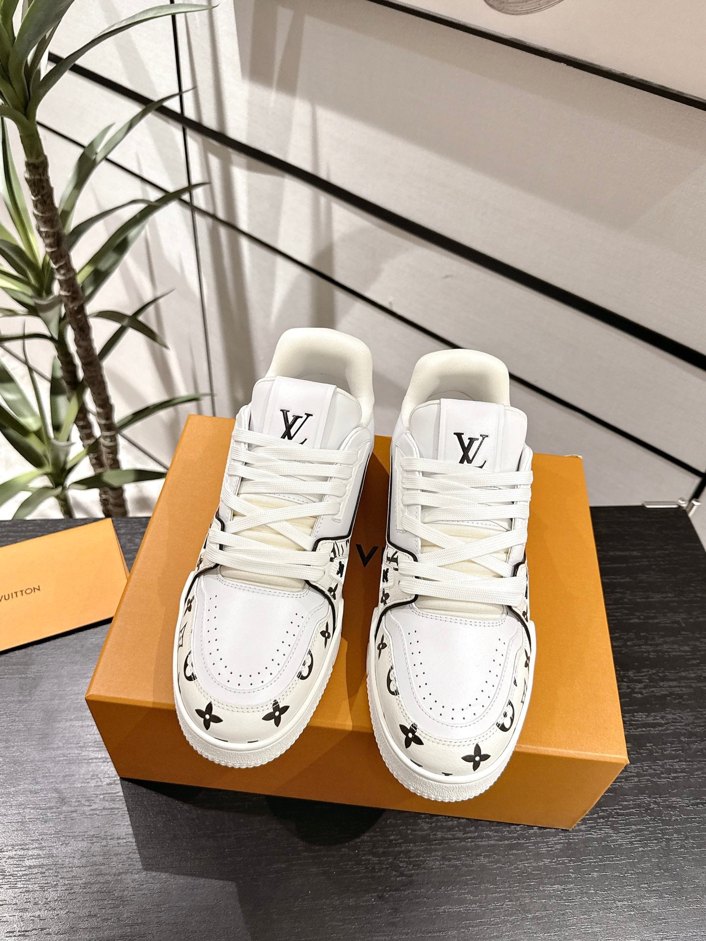 Tênis LV Trainer