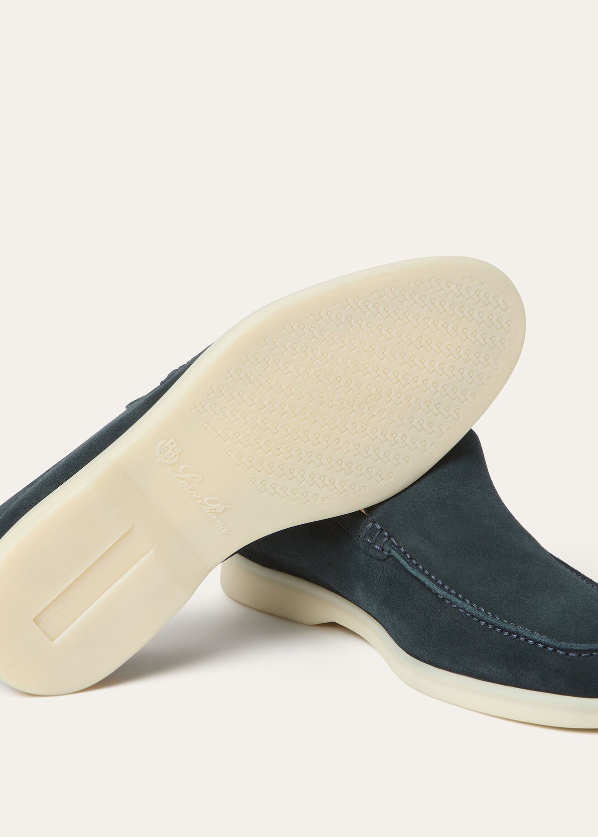 Mocassim Summer Walk